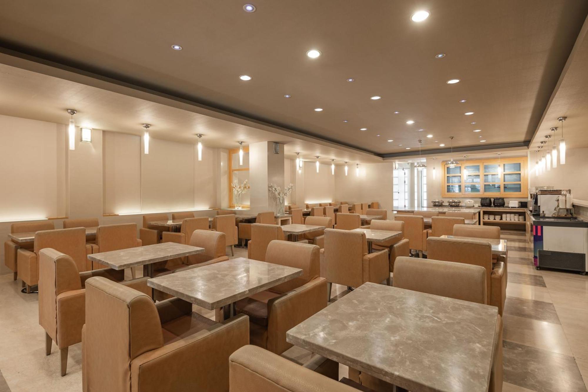 Kindness Hotel - Hanshen Kaohsiung Esterno foto