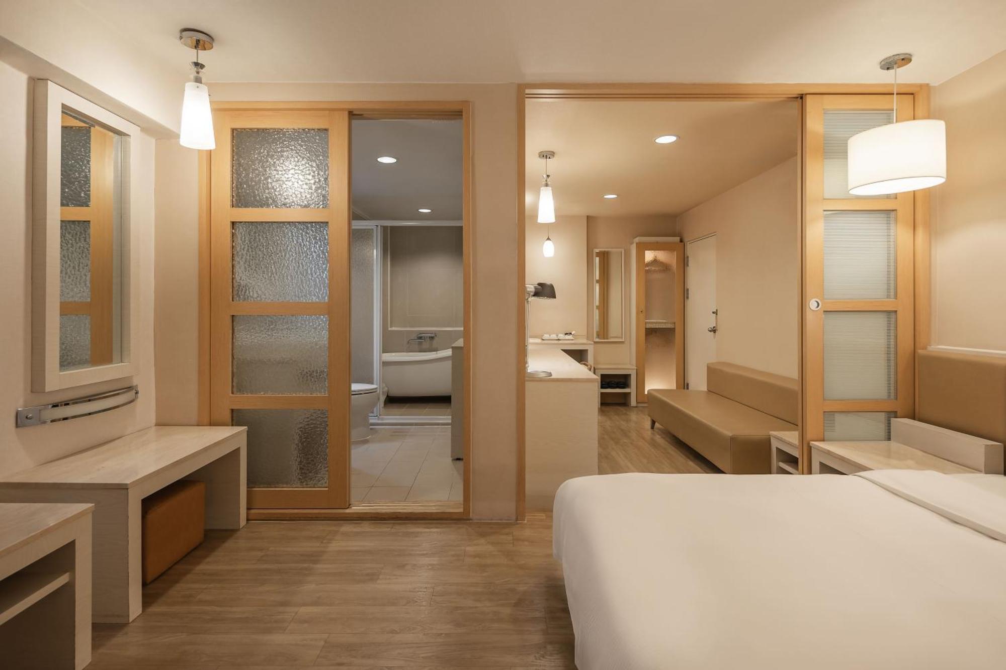 Kindness Hotel - Hanshen Kaohsiung Camera foto