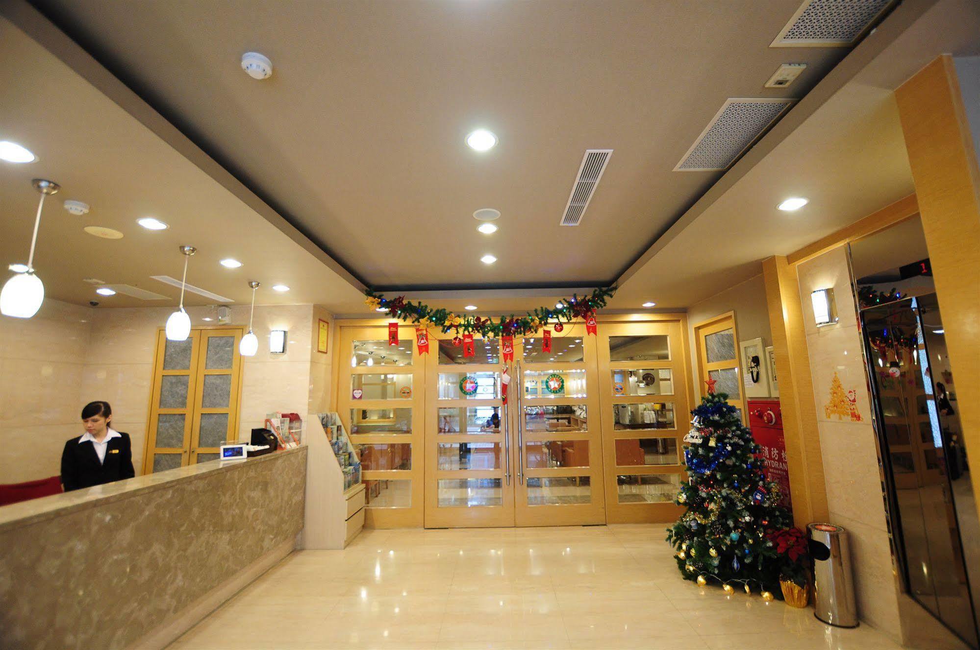 Kindness Hotel - Hanshen Kaohsiung Esterno foto